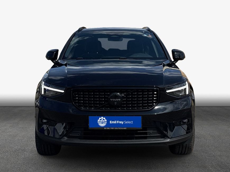 Volvo XC40 B3 B DKG Plus Black Edition imagem 3