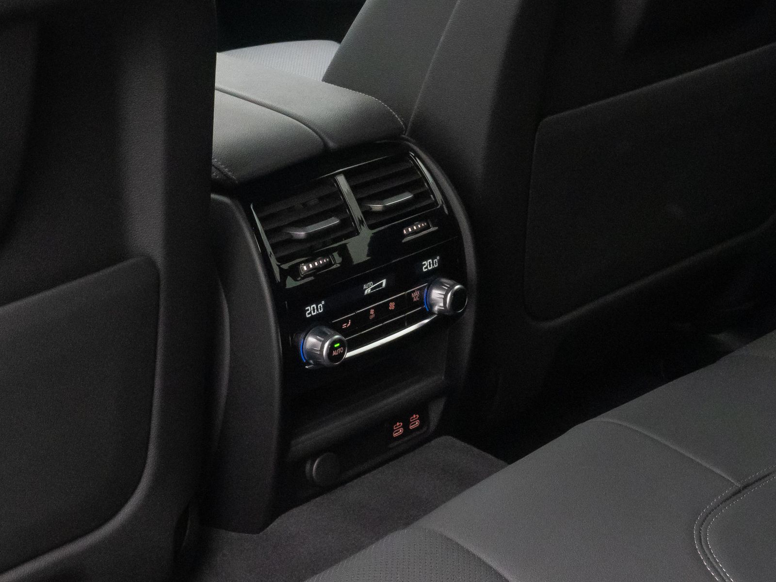 Fahrzeugabbildung BMW 530i M Sport Kamera HUD DAB Alarm HiFi 4xKlima
