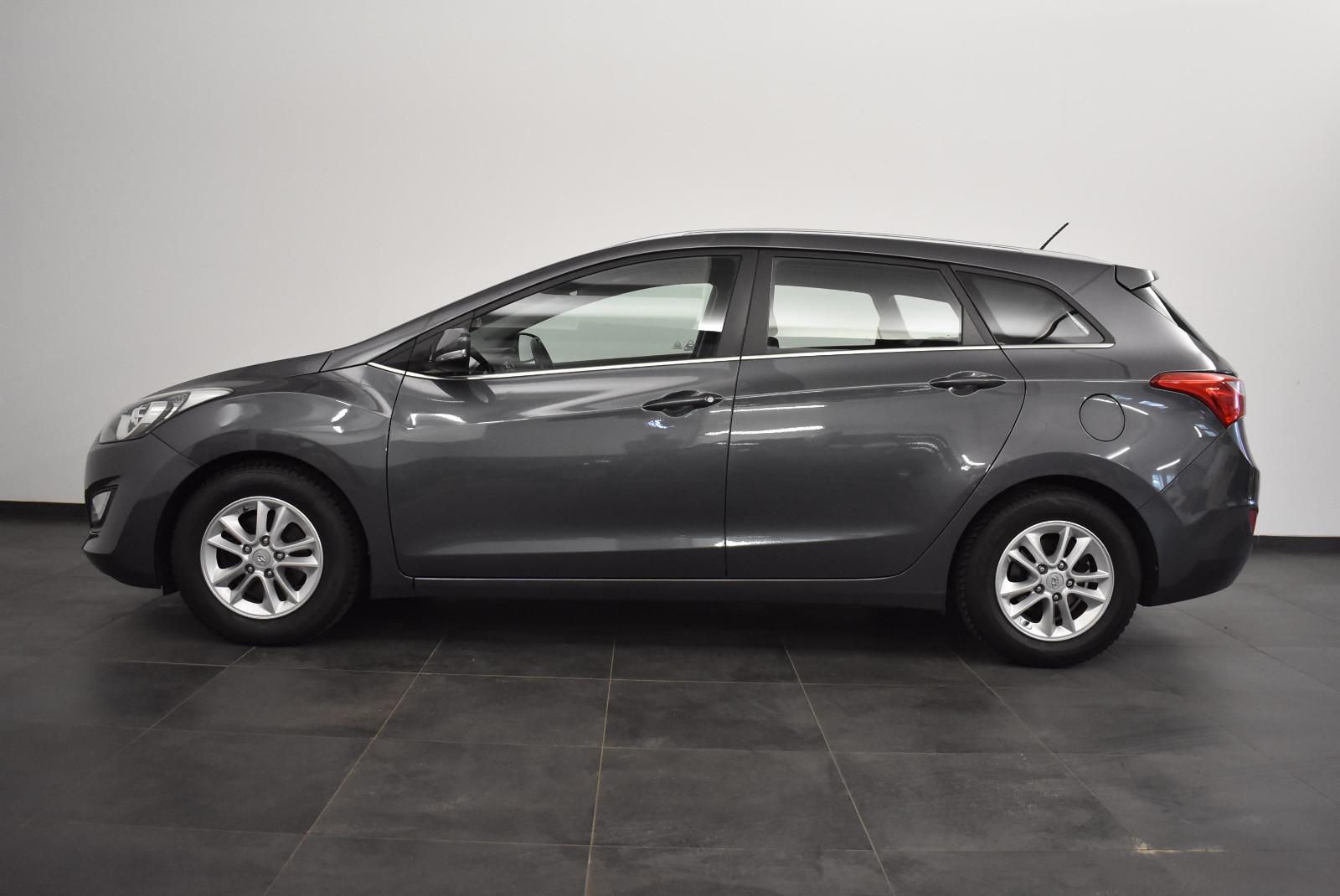 Hyundai i30 cw AUT. Trend/SITZ+LENKRADHEIZUNG/PDC/AHK