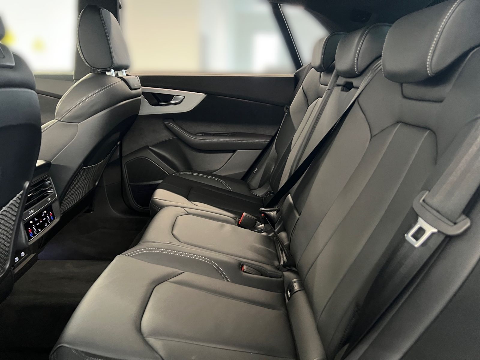 Audi SQ8 - Bild 11