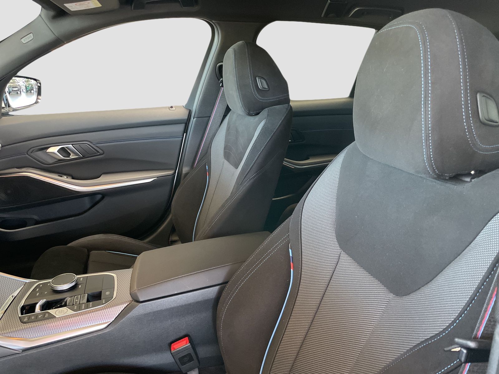 BMW 330 - Bild 11