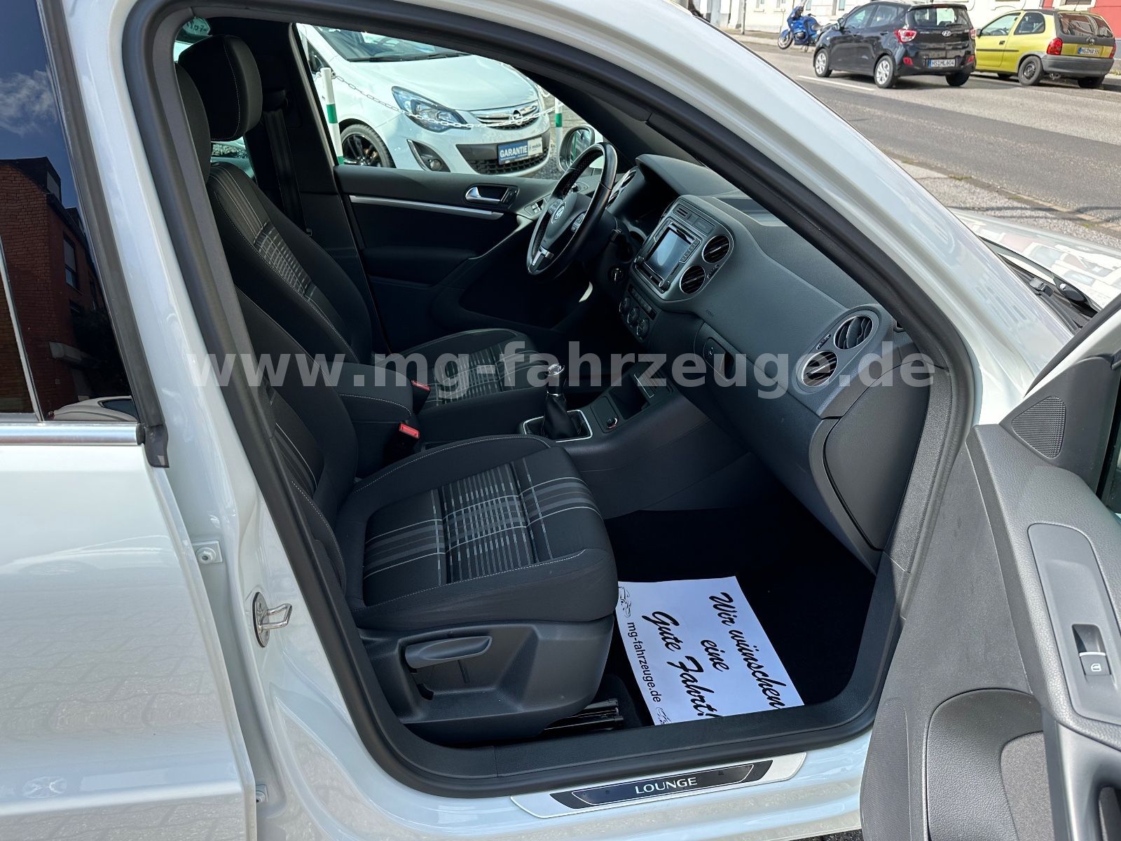 Fahrzeugabbildung Volkswagen Tiguan Lounge Sport & Style BMT AHK NAVI KAMERA