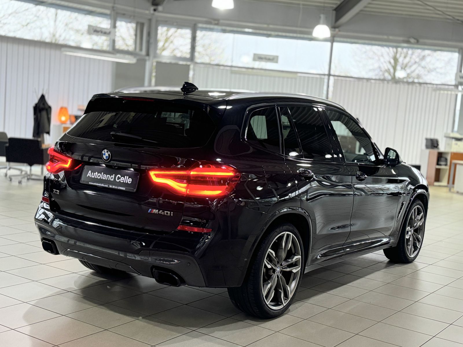 Fahrzeugabbildung BMW X3 M40i Kamera HUD DAB DisplKey Komfort 21Zoll