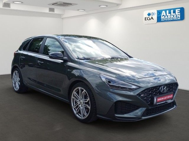 Hyundai i30 — hlavná fotografia