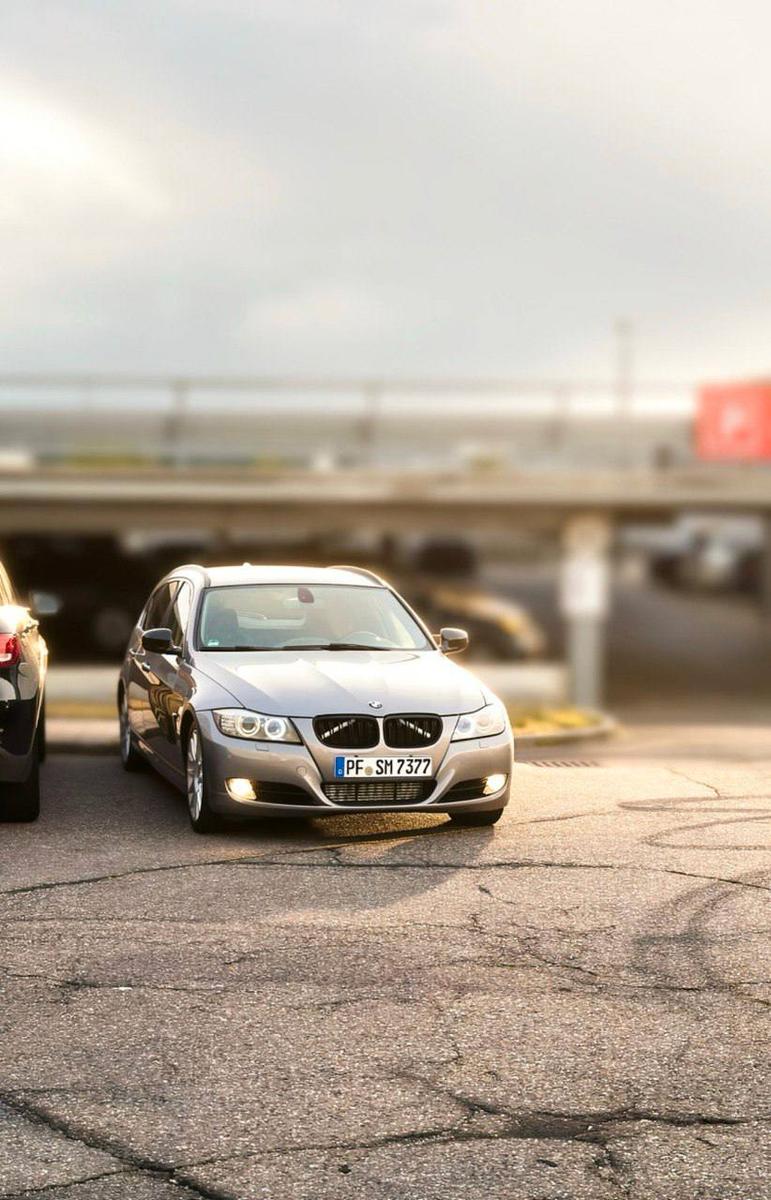 BMW 320 2011 — photo 6