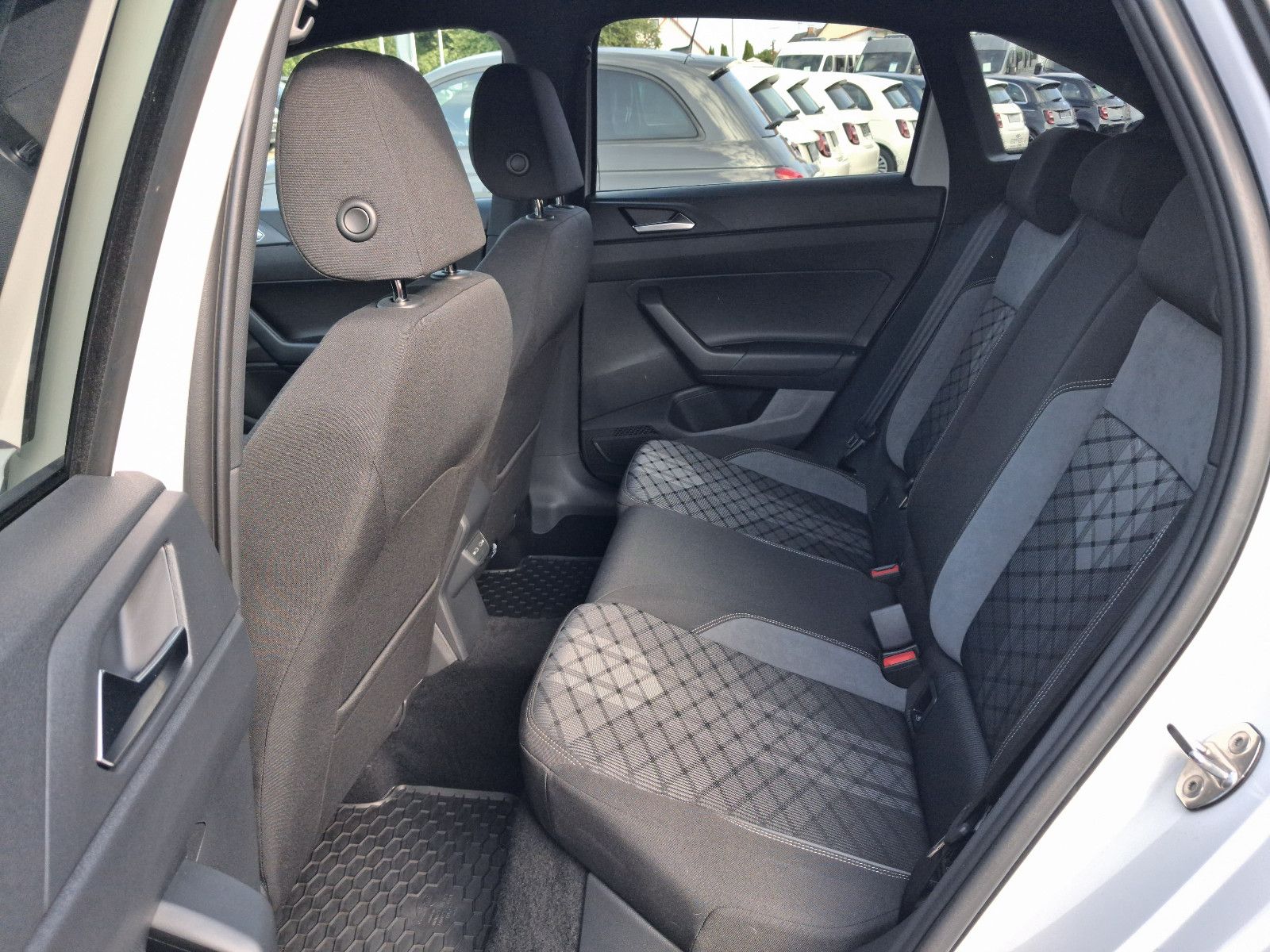 Fahrzeugabbildung Volkswagen Taigo R-Line