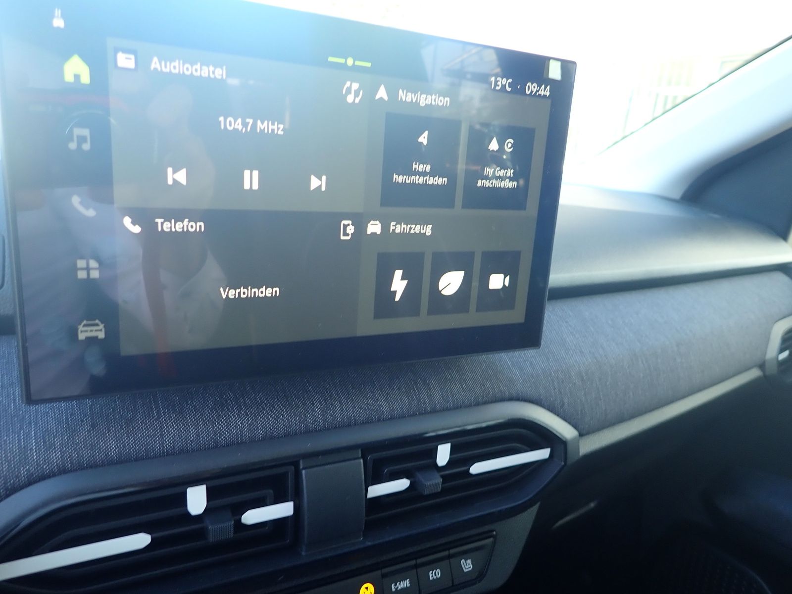 Fahrzeugabbildung Dacia Jogger Journey hybrid 155