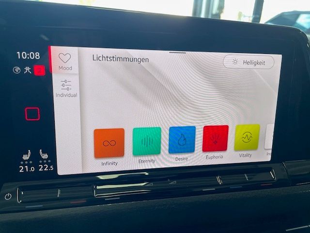 Golf GTI Clubsport Matrix LED Navi DCC Kamera 19