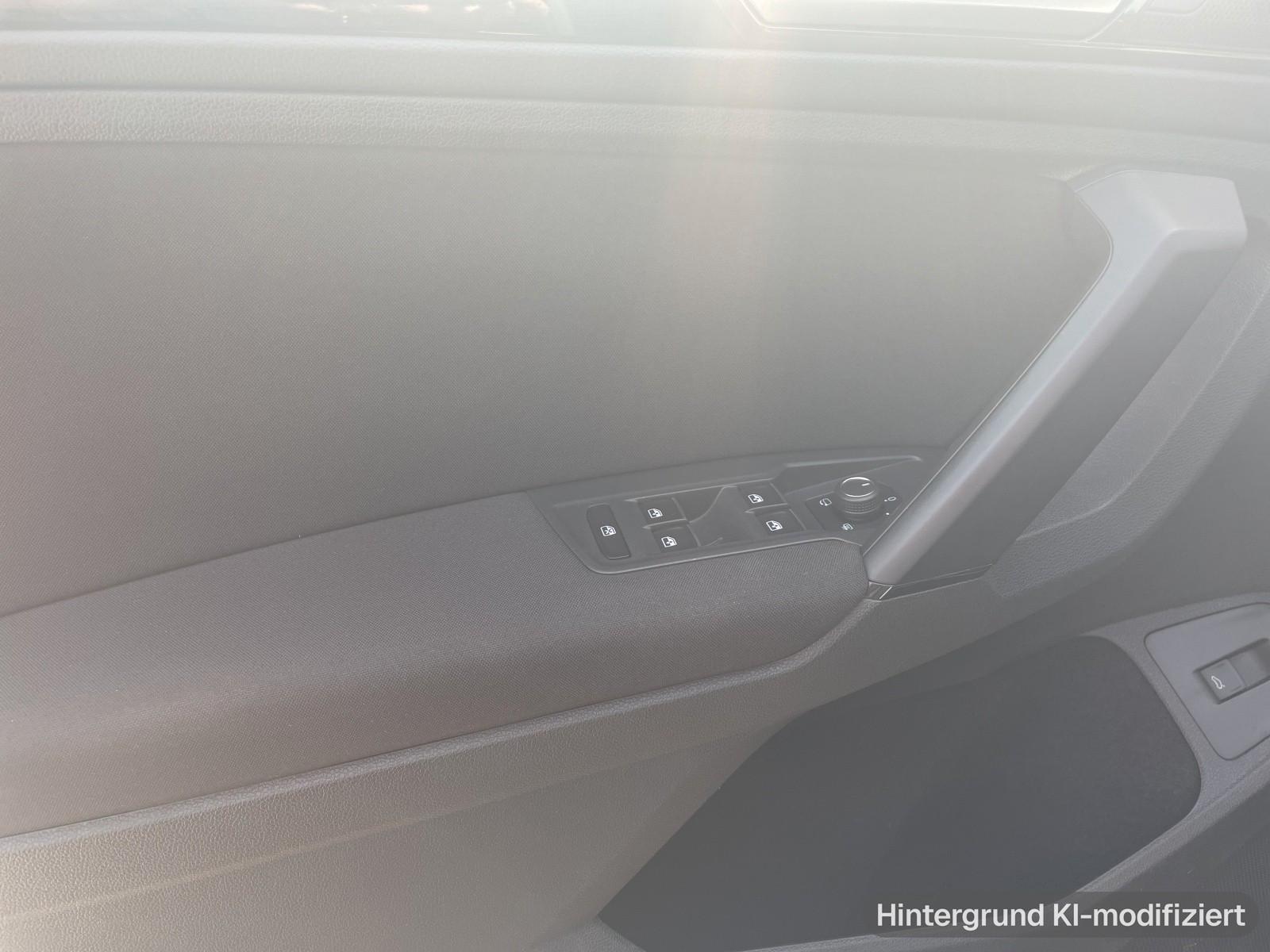 Volkswagen Tiguan SOUND 150 PS ( * AHK * SITZHEIZUNG * )