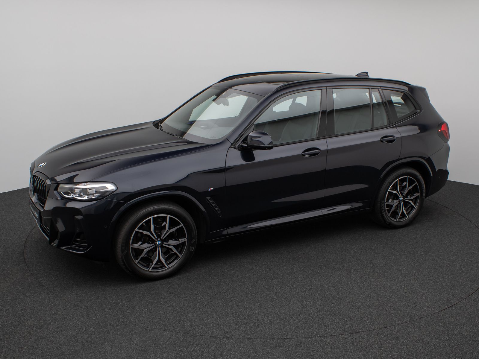 Fahrzeugabbildung BMW X3 xD20i M Sport Panorama 360°DAB HiFi Komfort