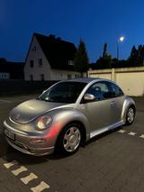 Volkswagen Beetle 2.0 | 116 PS | TÜV bis 01/2027 - Volkswagen New Beetle mit Benzin-Antrieb: Leder, Limousine