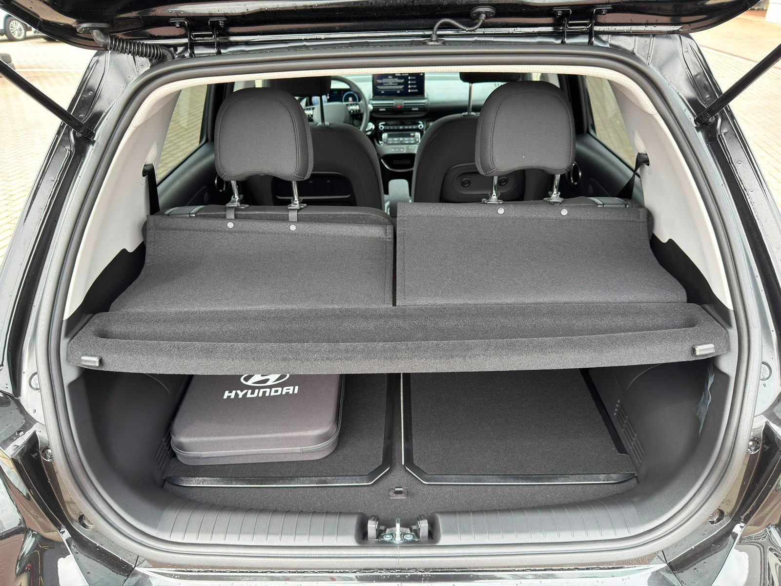 Fahrzeugabbildung Hyundai INSTER Trend 85kW *RW370KM*Totwinkel*ACC*360°