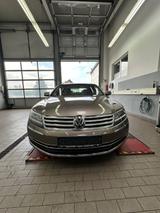 Volkswagen Phaeton 3.0 V6 | 1.Hand|Top Zustand| Scheckheft - mit Diesel-Antrieb: Beige, Leder