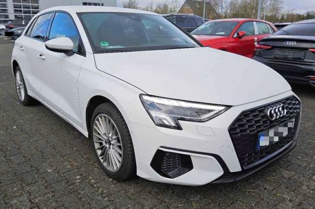 Audi A3 Sportback 40 TFSIe advanced - LED / ACC