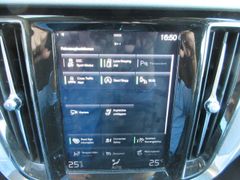 Fahrzeugabbildung Volvo V60 Kombi T4 Momentum Pro NAVI/LED/AHK/PDC+CAM