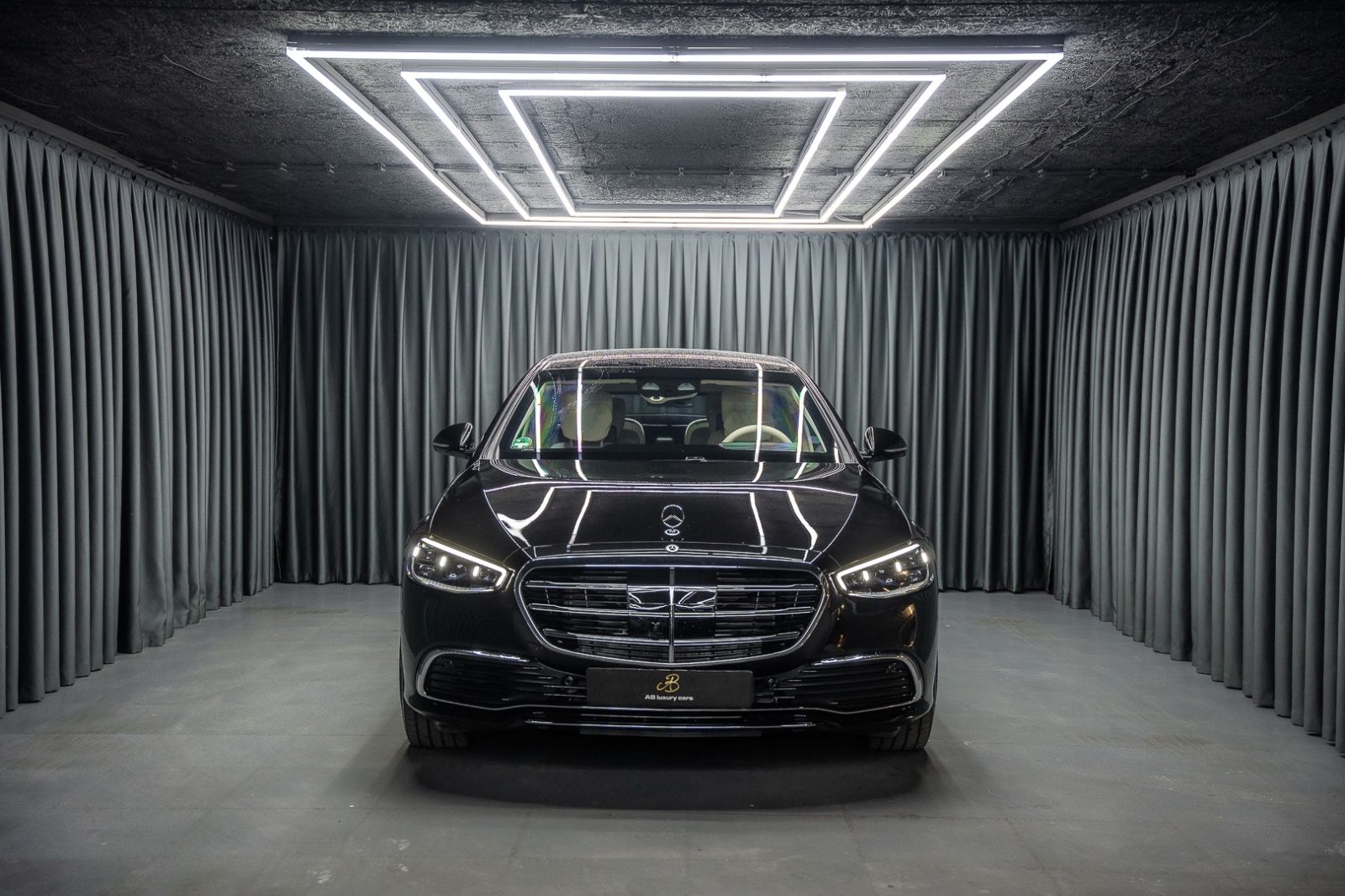 Fahrzeugabbildung Mercedes-Benz S 680 4M GUARD Armored VR10 FULL STOCK 2025