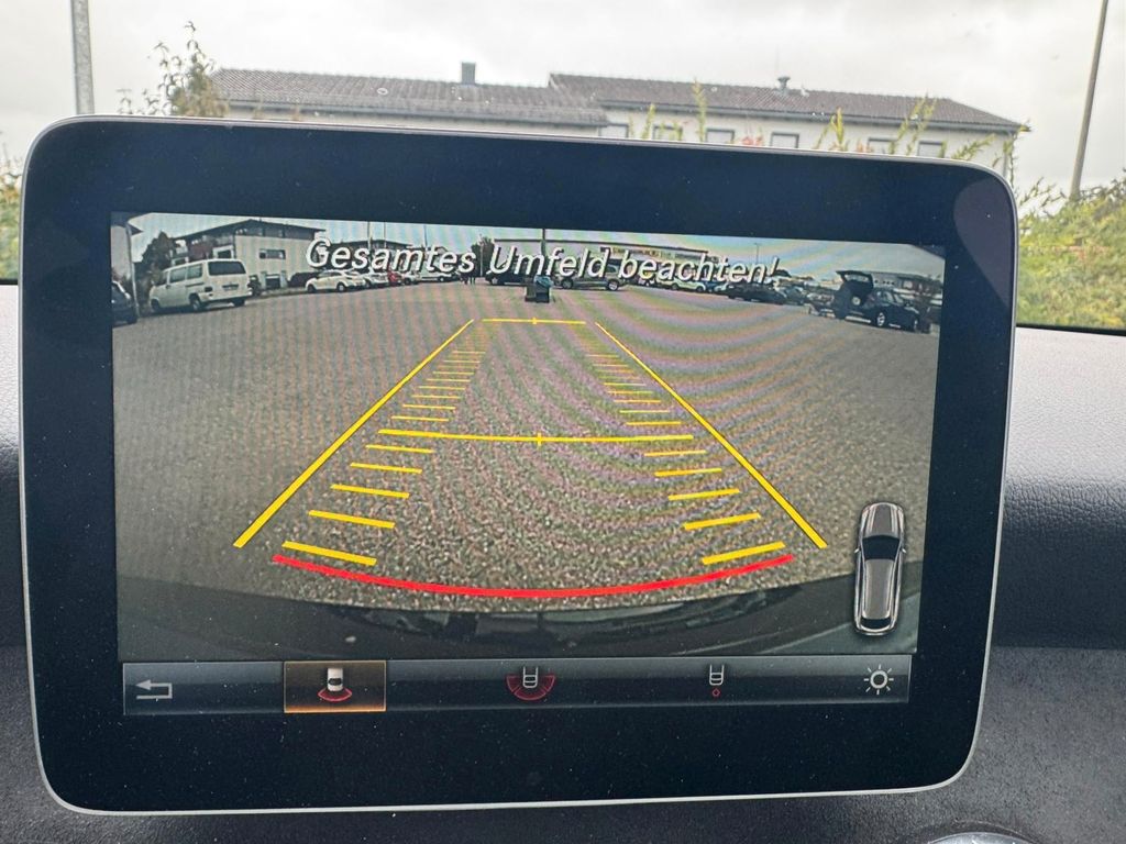MERCEDES-BENZ CLA 250 21
