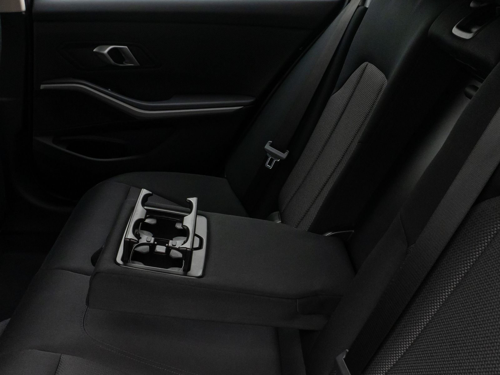 Fahrzeugabbildung BMW 320d xD DAB PDC CockPitPrGeschwindigkeitsreg