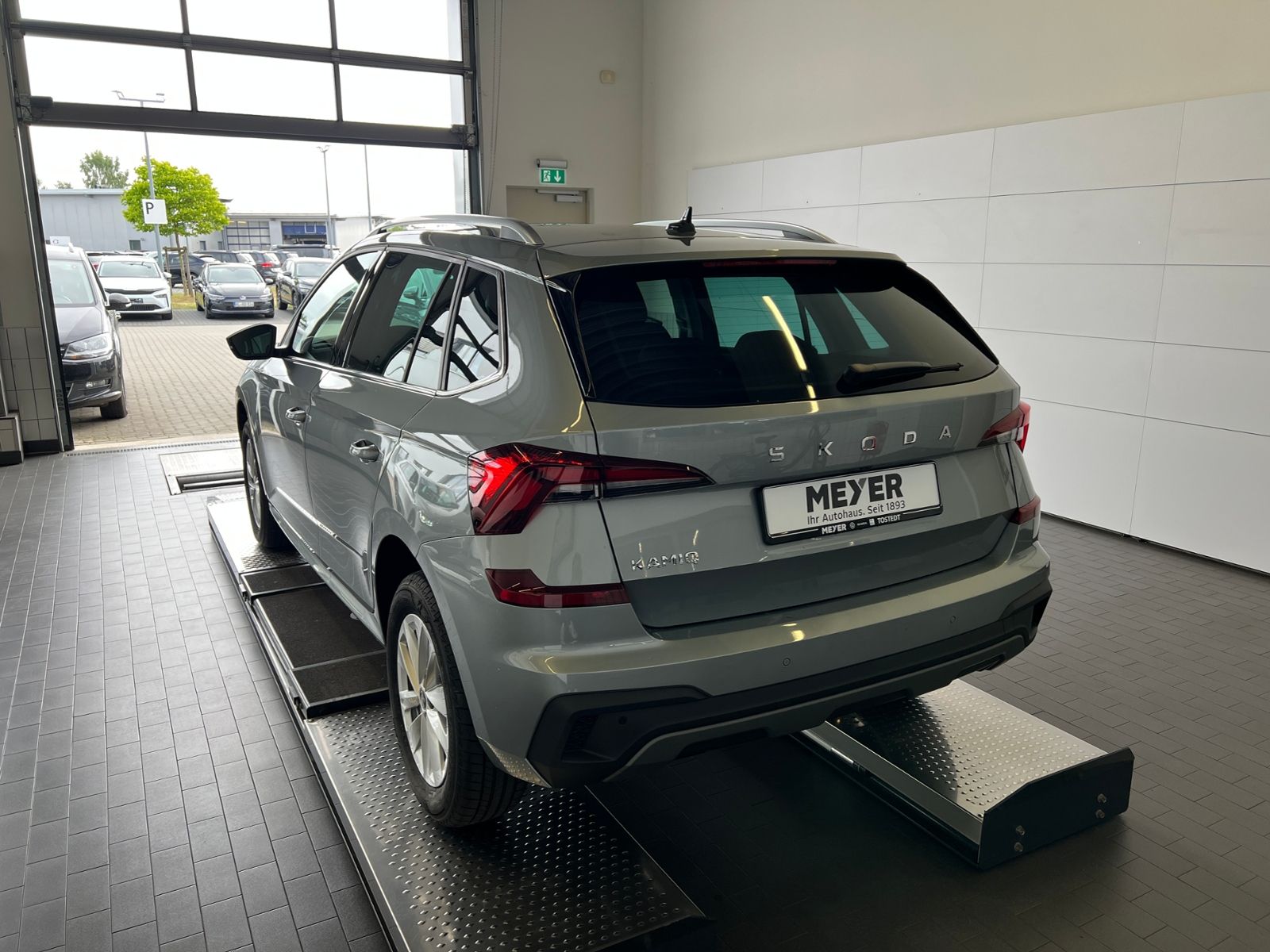 Fahrzeugabbildung SKODA Kamiq Selection 1.0 TSI DSG *ACC, LED, Kamera, S