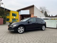 Golf VIII Lim. Life eTSI Sitzh. LED Navi -Autom.