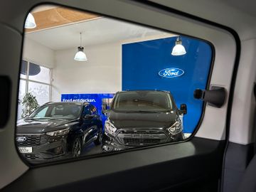 Ford Grand Tourneo Connect PHEV Titanium