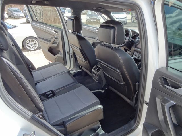 Fahrzeugabbildung Volkswagen Tiguan Allspace/2 x R-Line/Navi/AHK/DSG/Allrad/