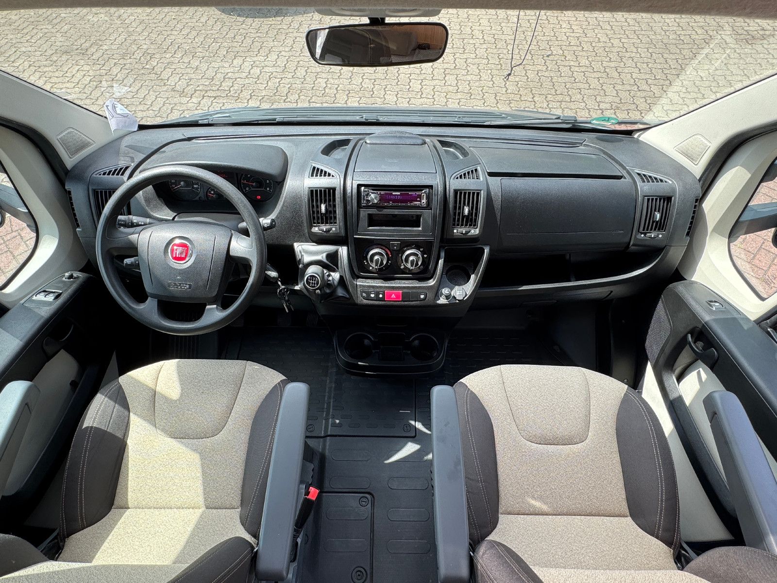 Fahrzeugabbildung Glücksmobil T 58 FIAT DUCATO 1.HAND VOLL SCHECKHEFT SAT TV
