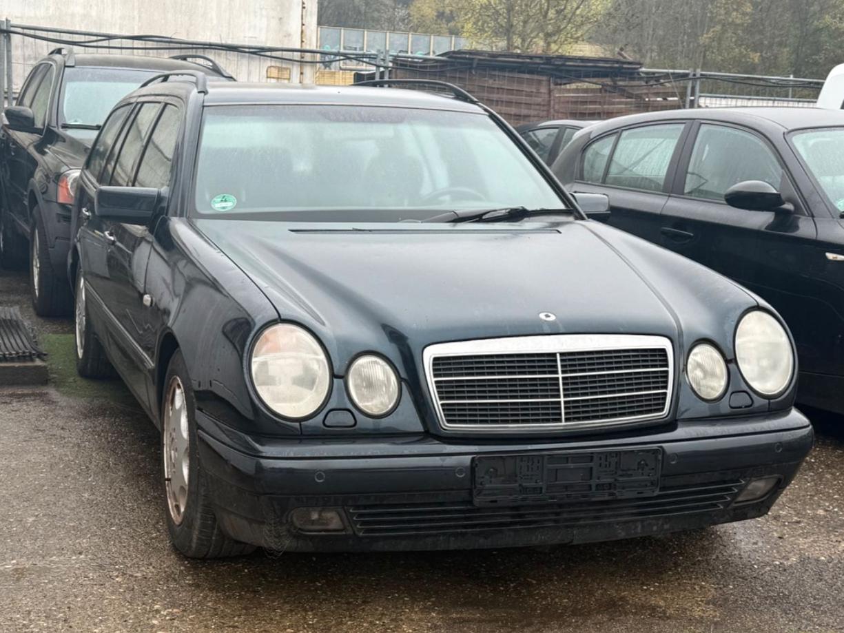 Mercedes-Benz E 240 +AUTOMATIK + Vollausstattung+2.Hand