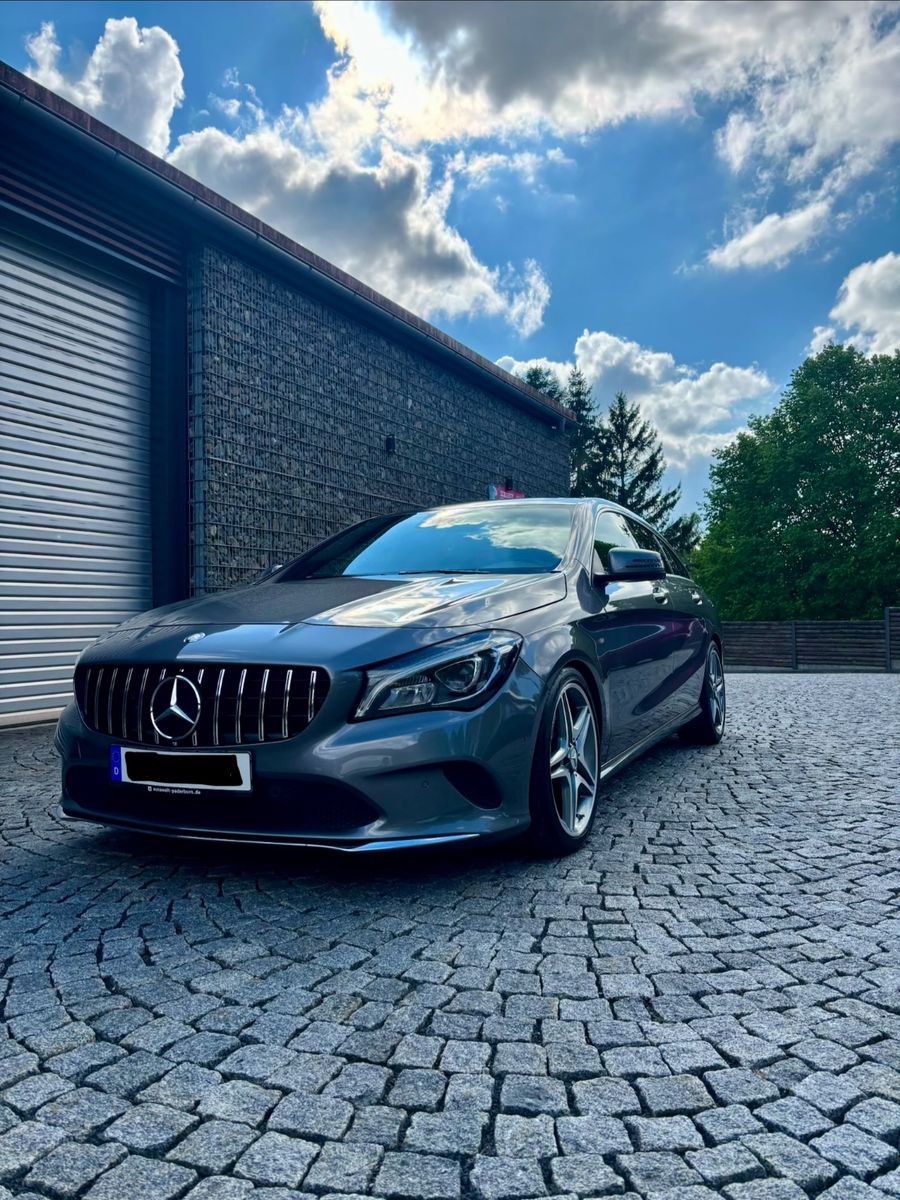 MERCEDES-BENZ CLA 220 Shooting Brake