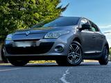 Renault Megane III Tomtom Edition Navi Multi Tempo Klima - Renault Megane aus 2011