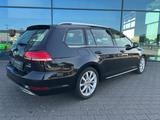 Volkswagen Golf VII Var. 1.5 TSI Highline DSG LED Einparkh. - Volkswagen Golf: Golf5