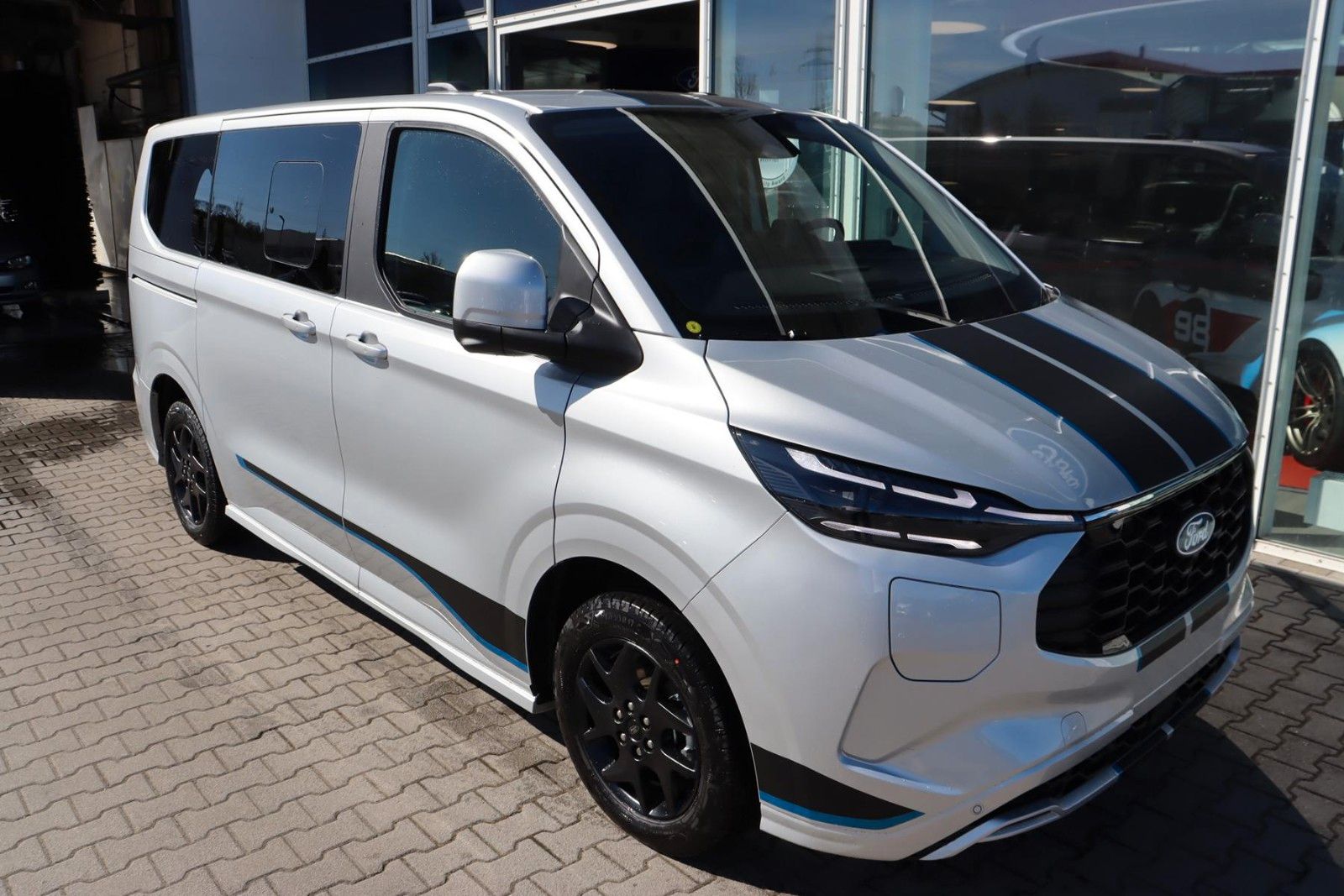 Ford Tourneo Custom Sport 2.5l 340/L1 PHEV AHK imagem 3