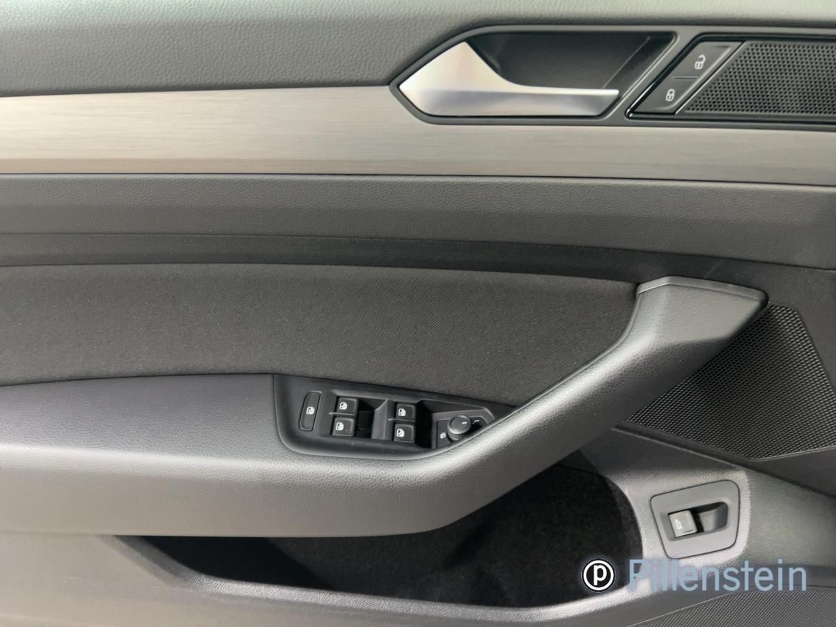 Volkswagen Passat Variant - Bild 7