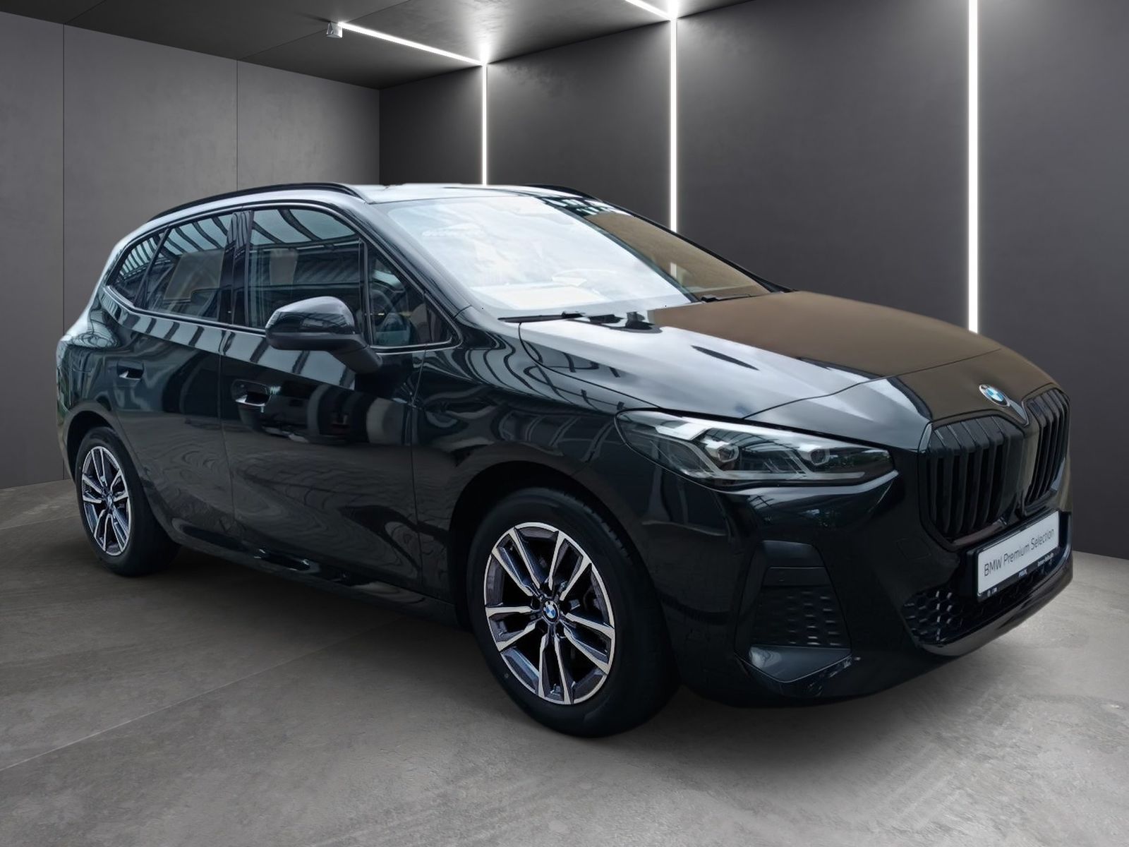 BMW 223 Active Tourer - Bild 4