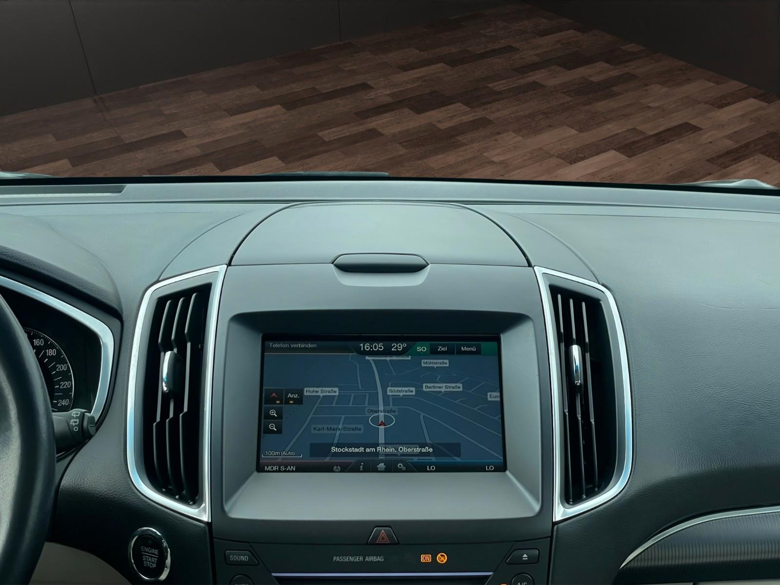 Ford Edge Titanium 4x4 AHK PANO STANDHZNG SITZKLIMA