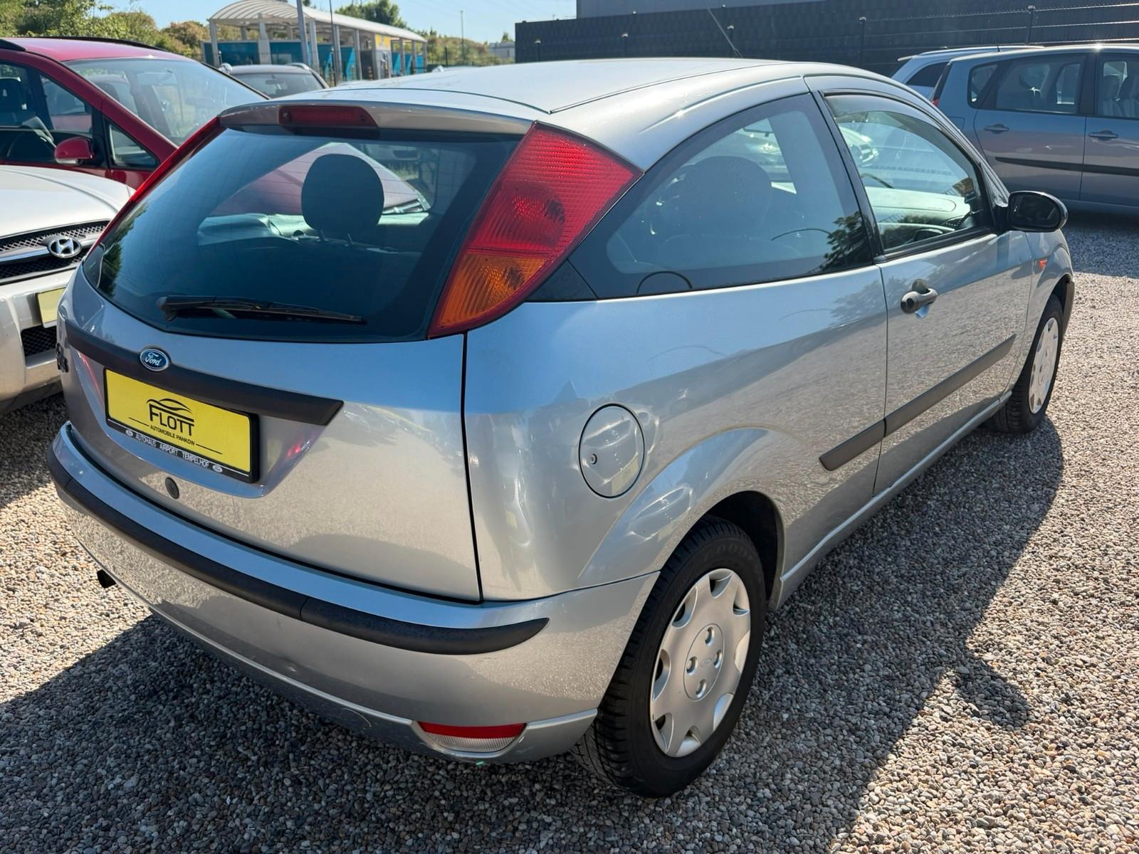 Ford Focus 2004 — photo 7