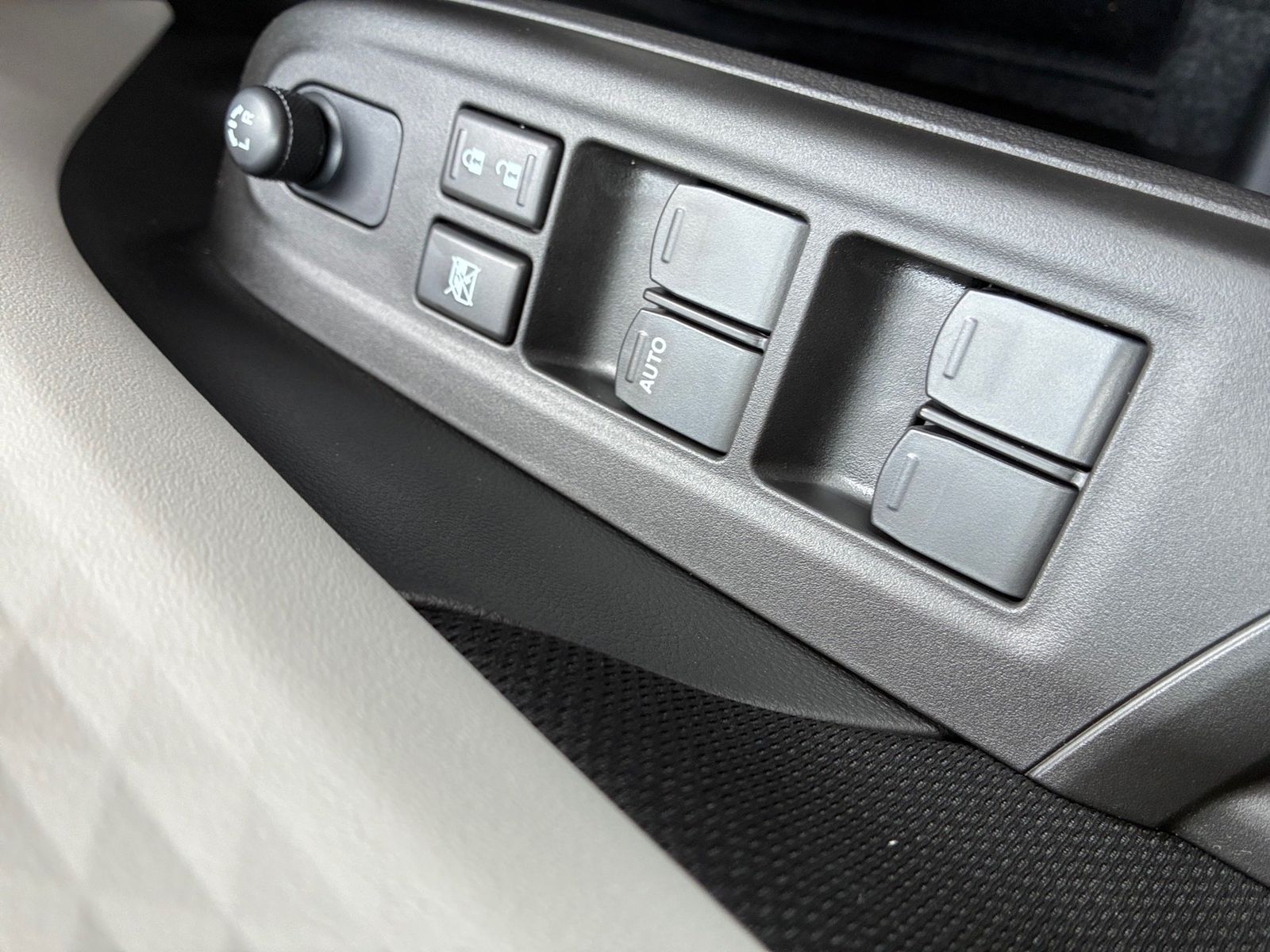 Fahrzeugabbildung Suzuki Swift 1.2 Dualjet 60 kW Comfort Kamera,LED,Navi
