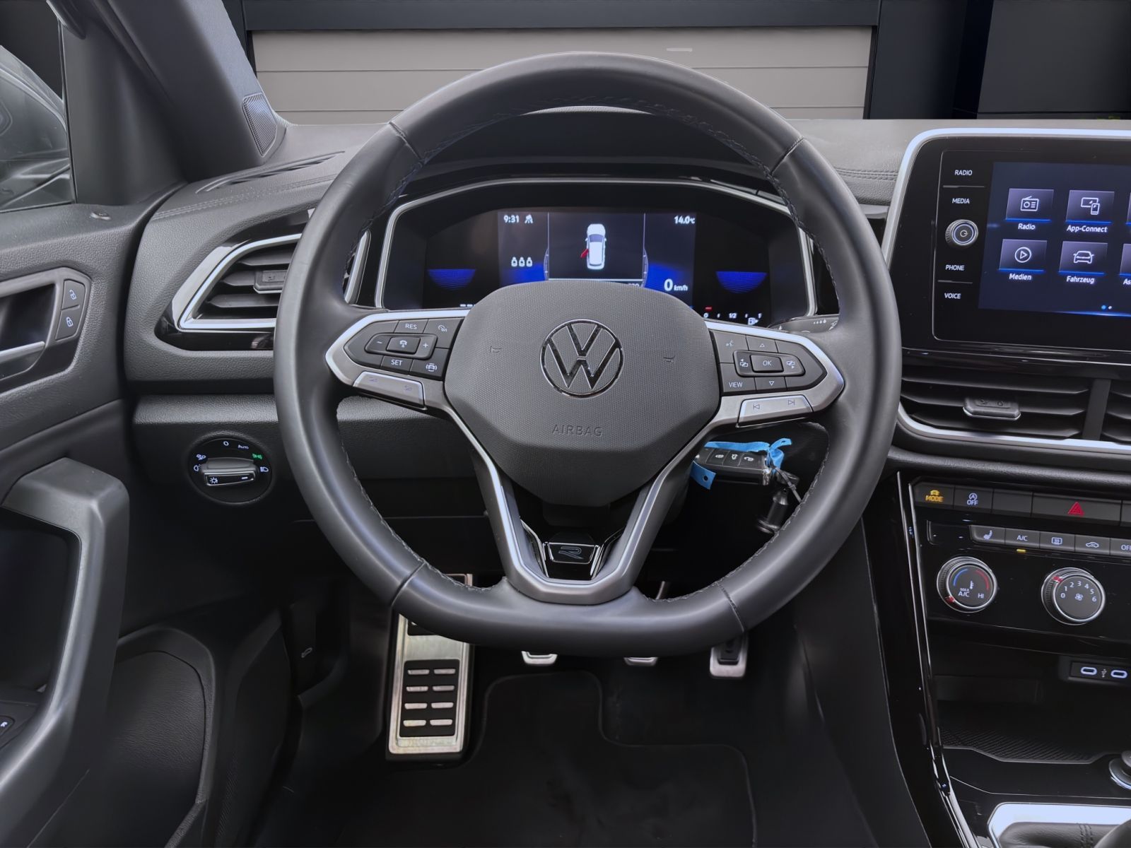 Volkswagen T-Roc - Bild 12