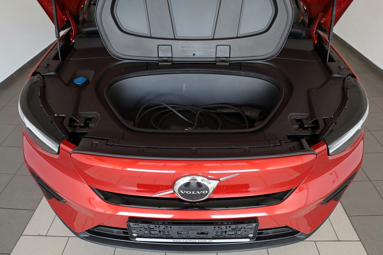 Fahrzeugabbildung Volvo C40 Core Recharge,Navi,LED,SH,Kamera,Panorama