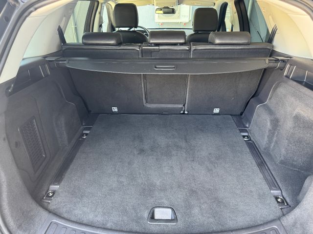 Land Rover Discovery Sport SE AWD