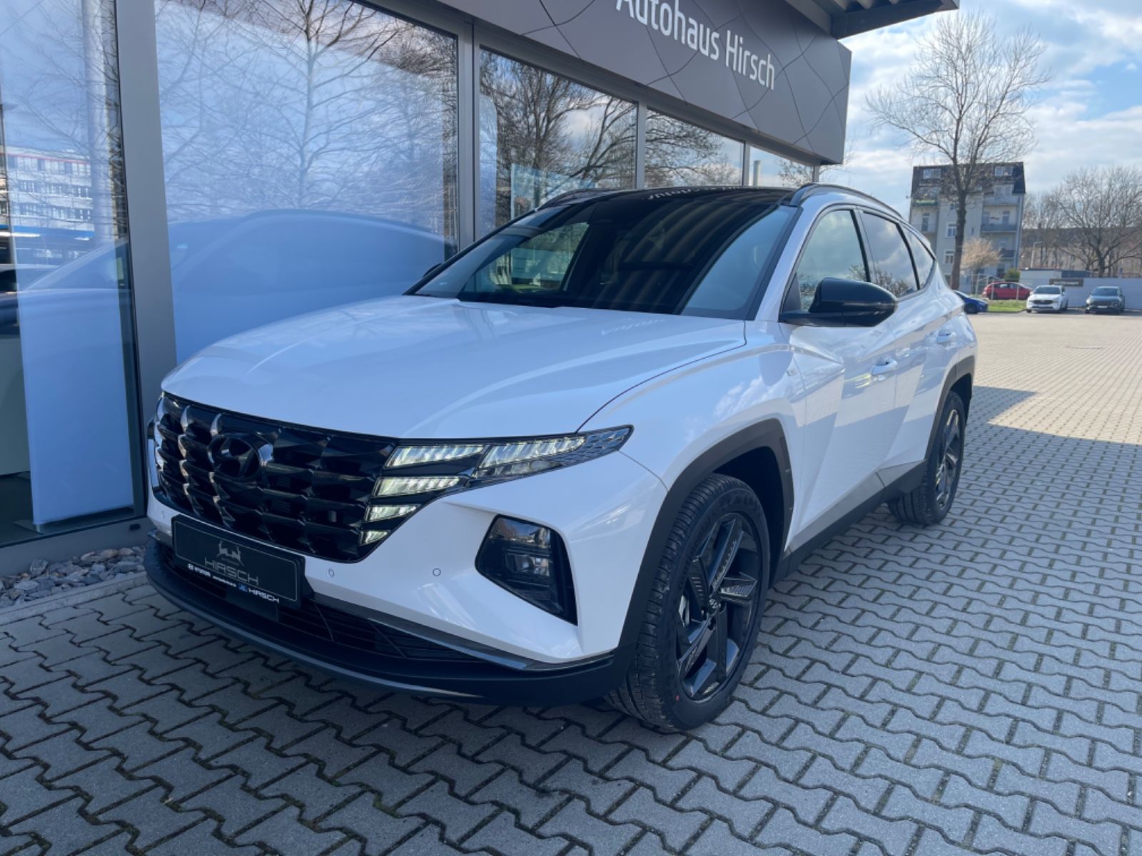 Fahrzeugabbildung Hyundai TUCSON 150PS DCT Blackline NAVI LED SD