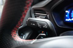 Fahrzeugabbildung Ford Focus Lim. 2.0 ST-Line X Aut. ACarPlay B&O Pano!