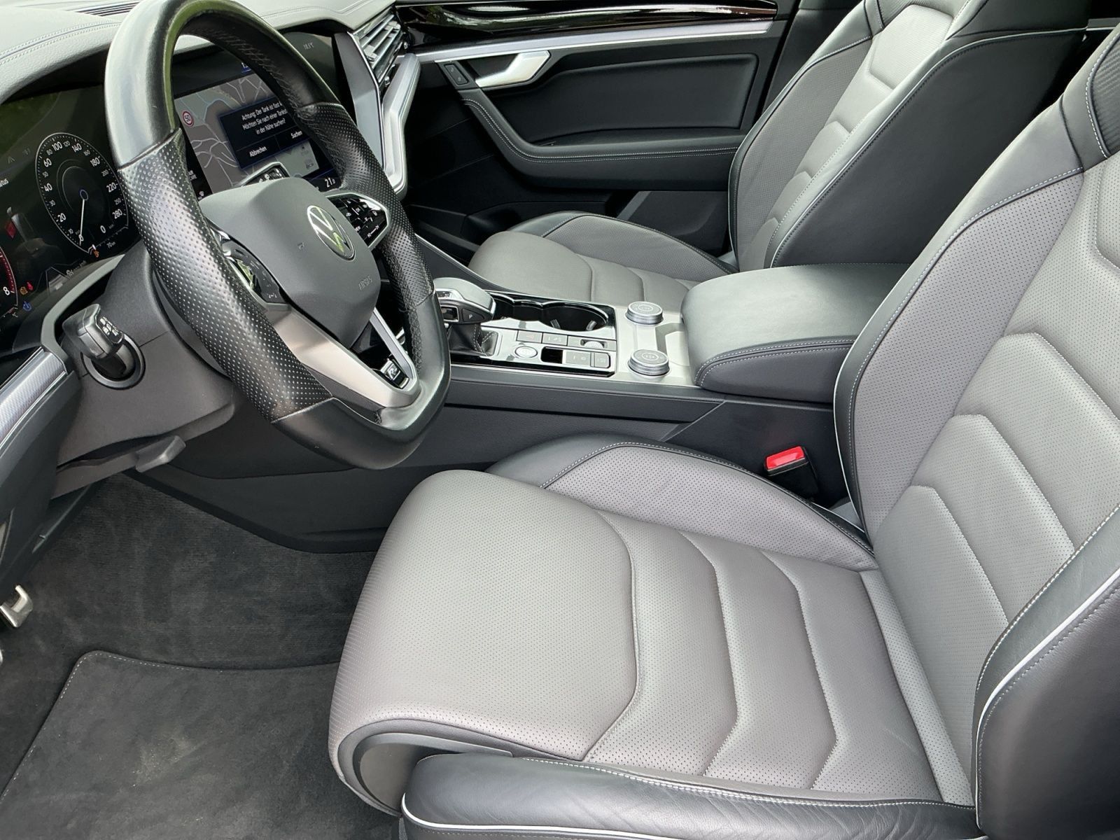 Volkswagen Touareg - Bild 12