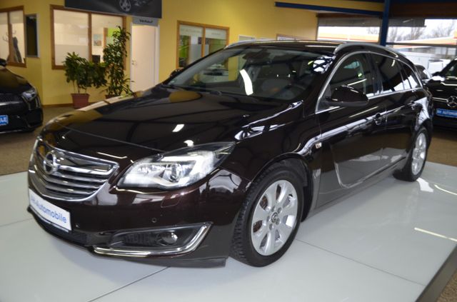 Opel Insignia A Sports Tourer Innovation Bi-XENON