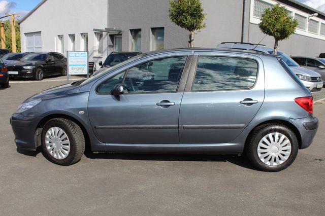 Peugeot 307 1.6 Tendance 110   +TÜV NEU ! erst 100TKM !