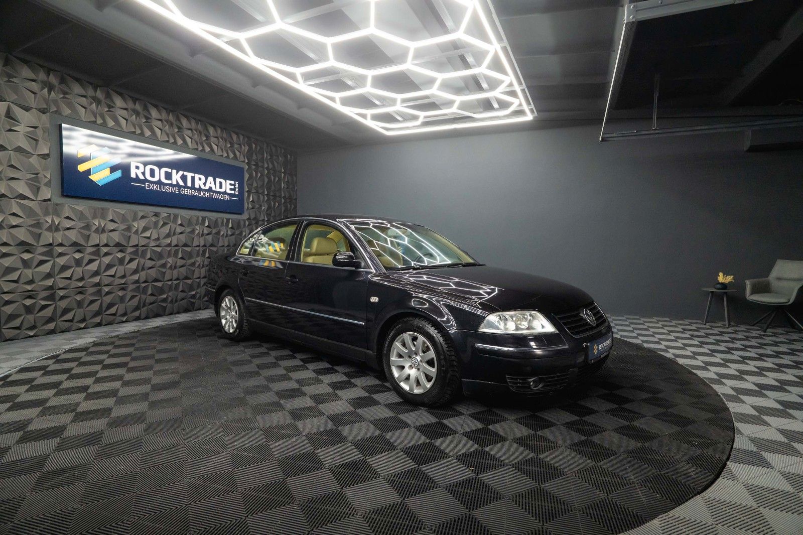 Fahrzeugabbildung Volkswagen Passat 2.0 Highline | Alcantara | Xenon | MP3
