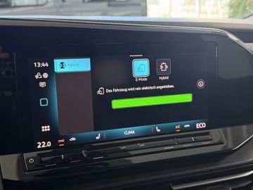Volkswagen Caddy Maxi eHYBRID DSG STYLE ACC KAM 7SITZ AHK