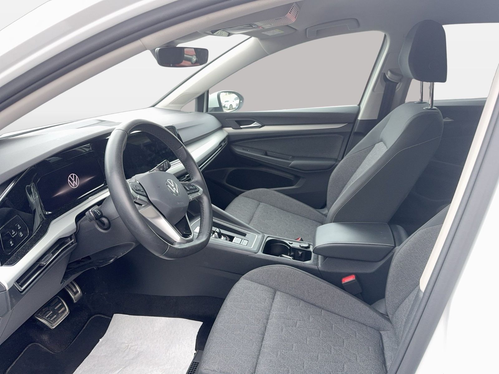Volkswagen Golf VIII 1.0 eTSI DSG Move Life CarPlay|ACC|LED foto 8