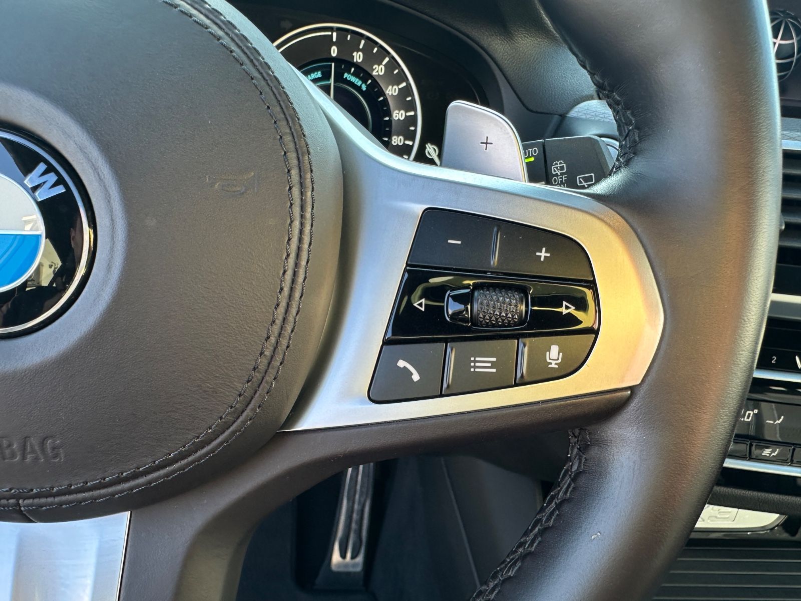 Fahrzeugabbildung BMW X3 xDrive30e M-Sport/Navi/Head-Up/LED/AHK