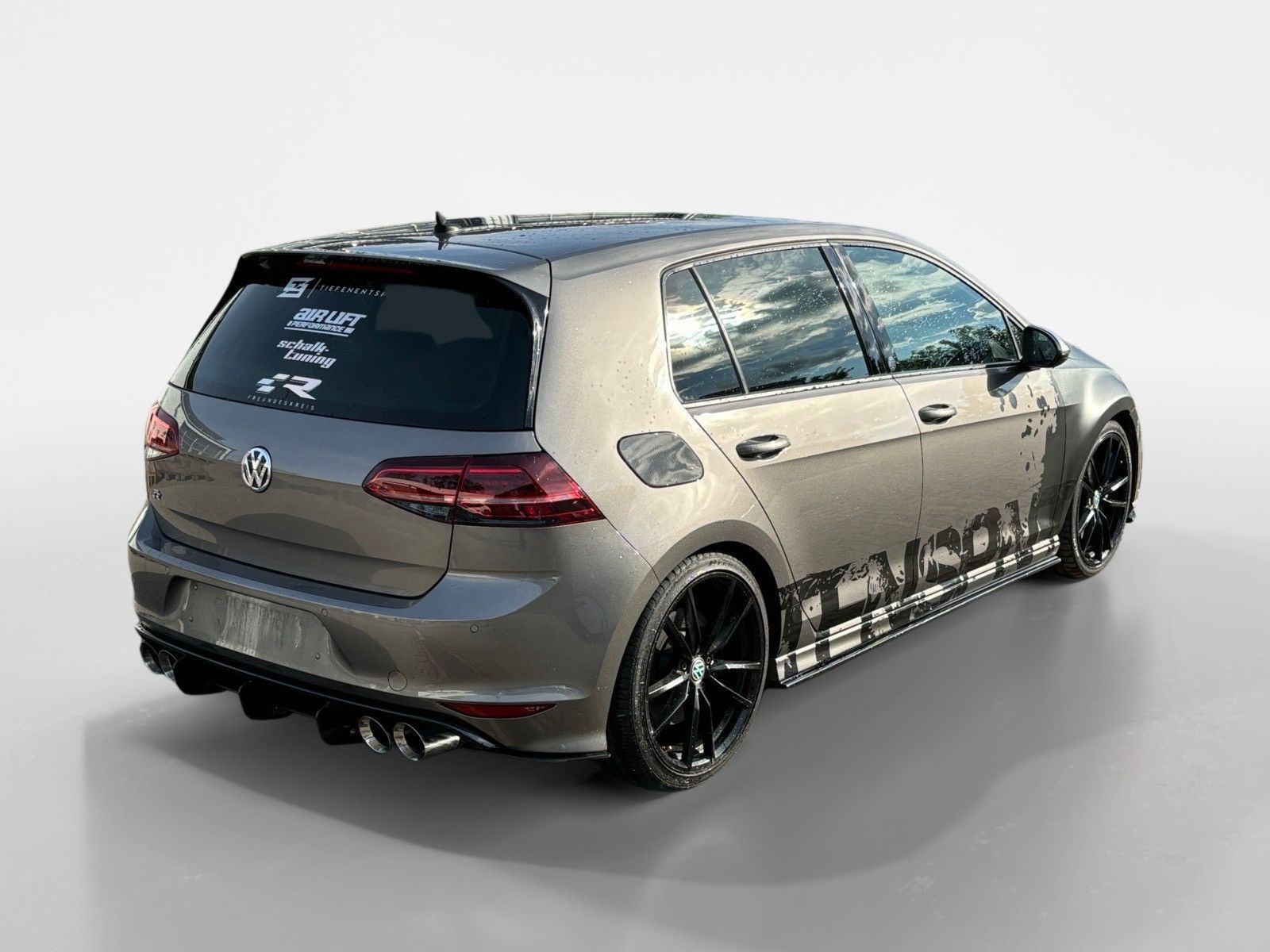 Fahrzeugabbildung Volkswagen Golf VII Lim. R 4Motion/Airride 3P /389 PS